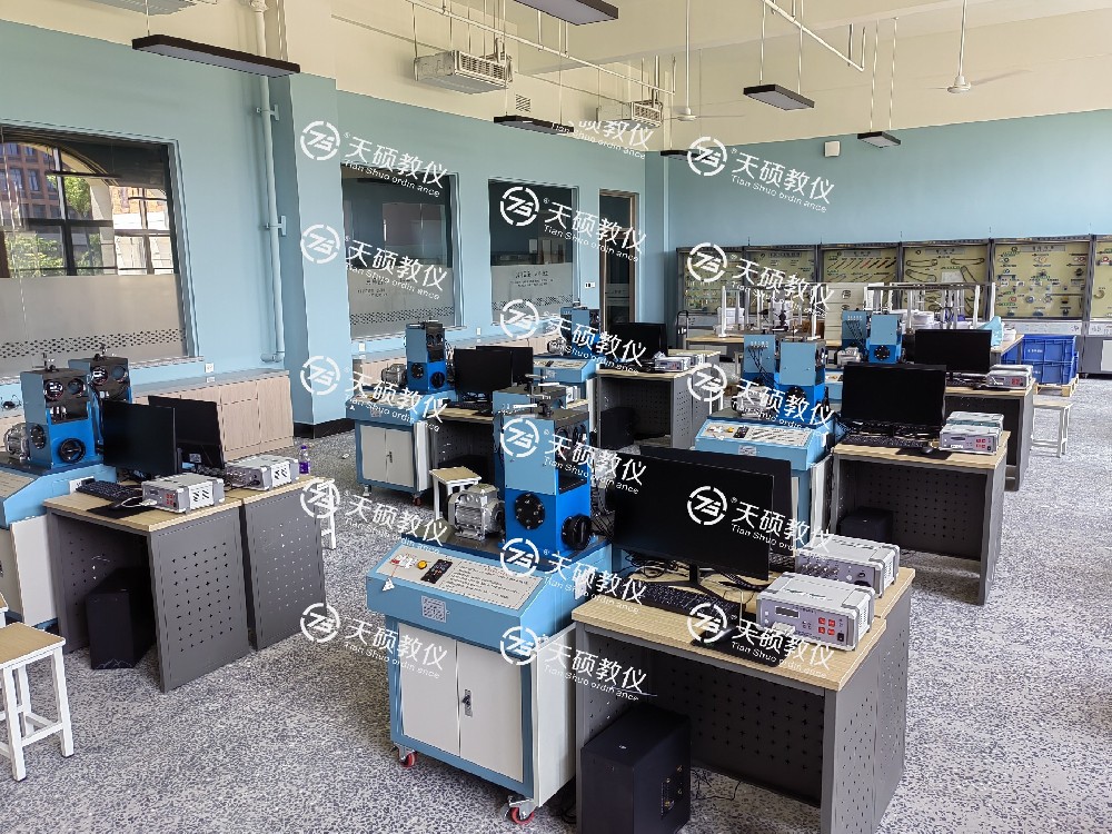 中原科技學(xué)院新校區(qū)理工學(xué)部實(shí)驗(yàn)室建設(shè)項(xiàng)目 順利安裝、調(diào)試、培訓(xùn)、驗(yàn)收通過(guò)